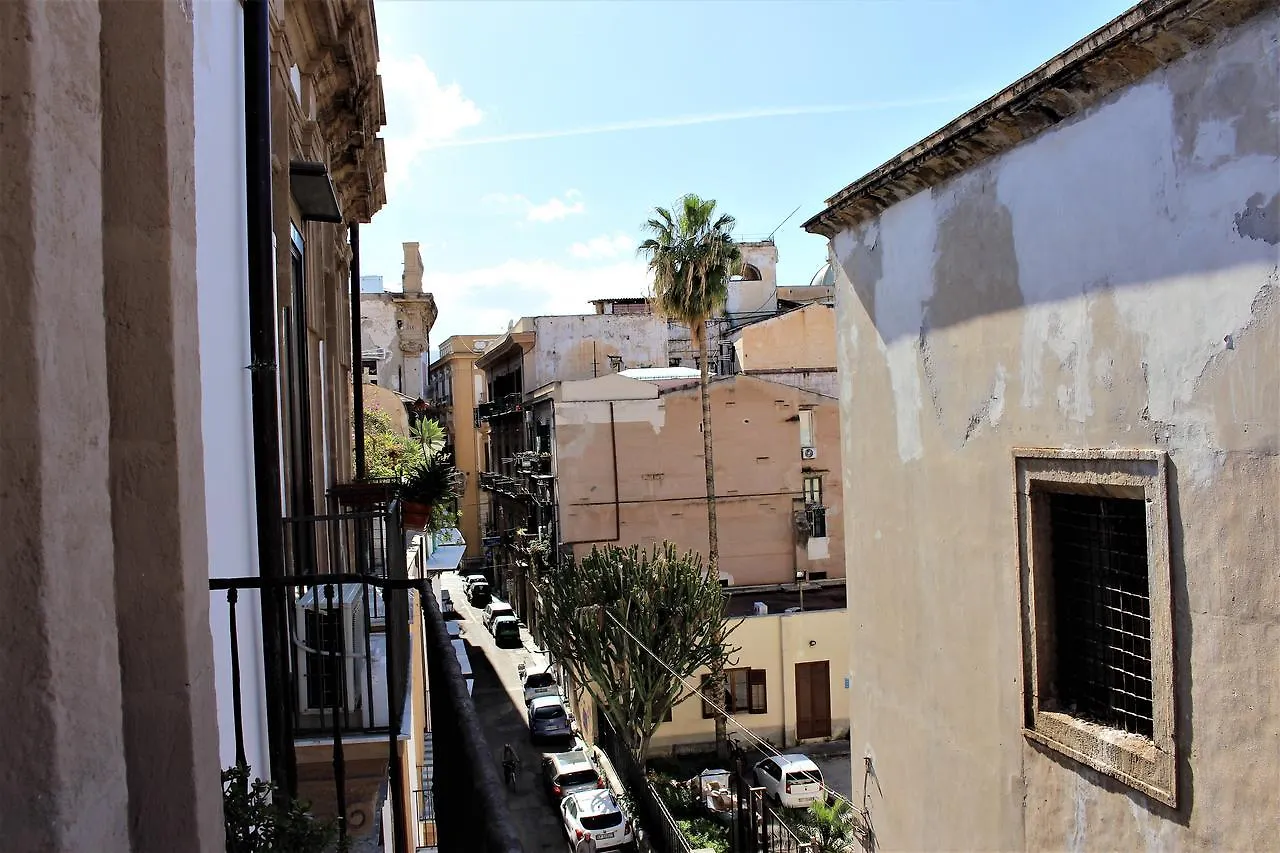 La Via Delle Biciclette Panzió Palermo